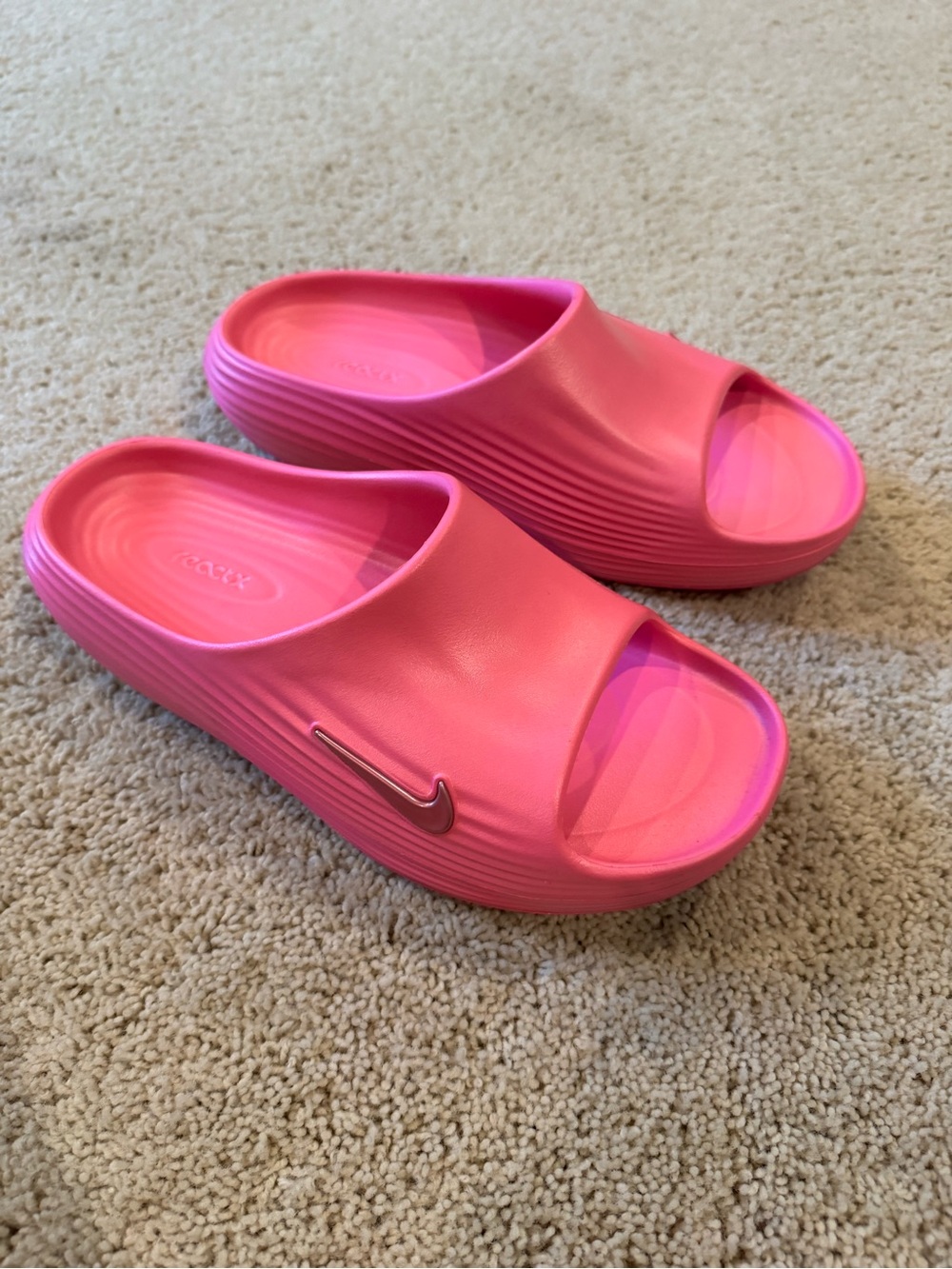 Nike ReactX Rejuven8 slides